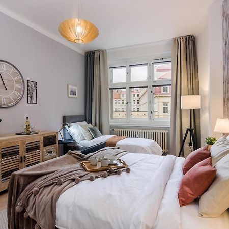 Apt In Prague Charles Bridge 1Km By Michal&Friends Экстерьер фото