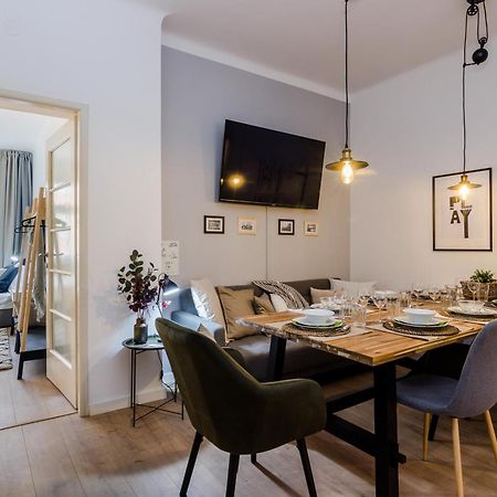 Apt In Prague Charles Bridge 1Km By Michal&Friends Экстерьер фото